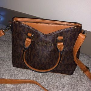 Michael Kors Crossbody